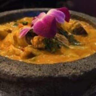 Los Jalapenos Molcajete