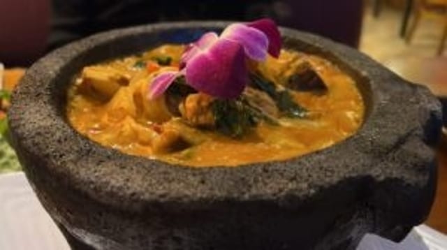 Los Jalapenos Molcajete.